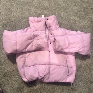 ALO adult puffer jacket in great condition looks brand new